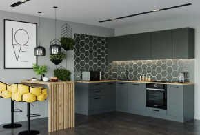 Кухонный гарнитур угловой Антрацит 2600х1600 столешница 26 мм в Советском - sovetskij.mebel-tymen.ru | фото